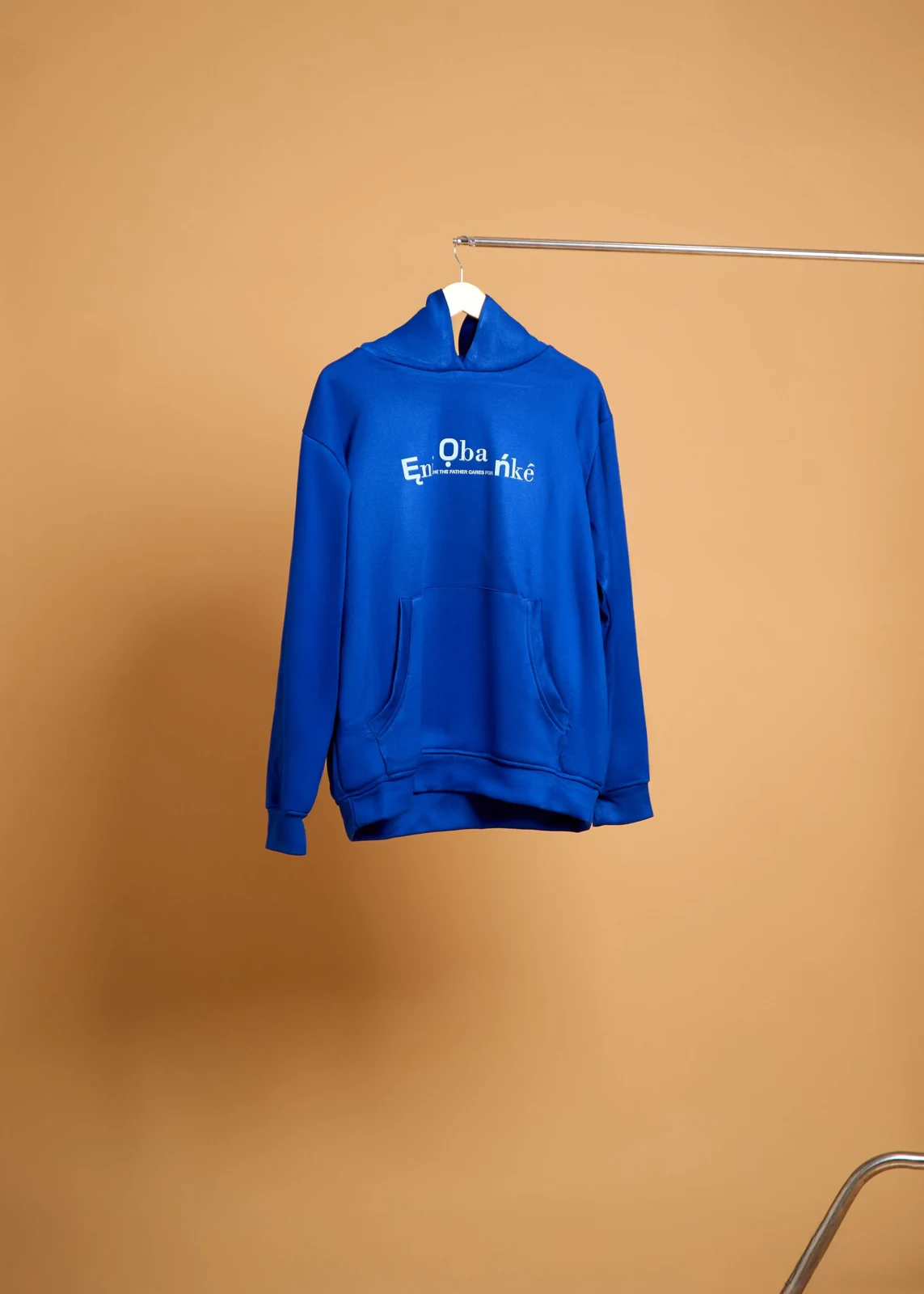 Hoodie Biru - foto ilustrasi